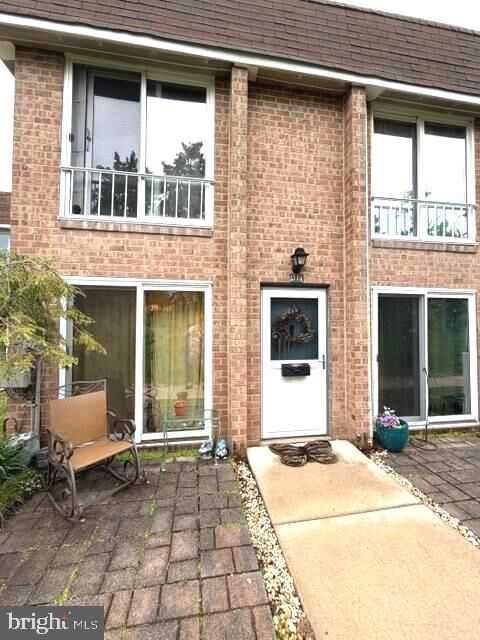 Property Photo:  425 Brandywine Court  PA 18974 