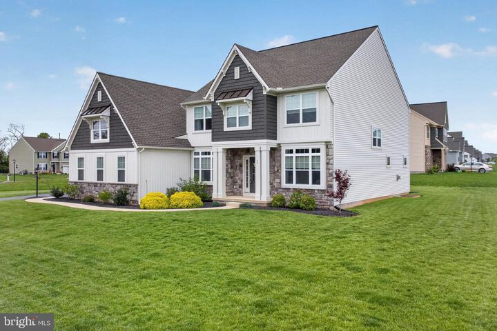Property Photo: 49 Monticello Drive PA 17042