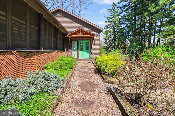 Property Photo: 1620 Mountain Road PA 17112