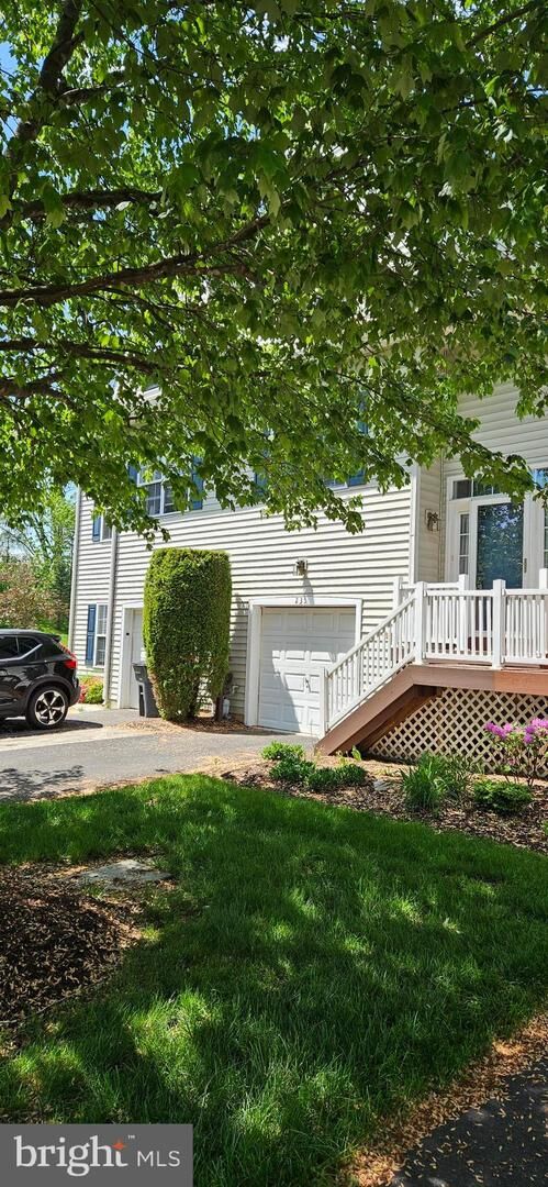 Property Photo: 235 Buchanan Court PA 19335