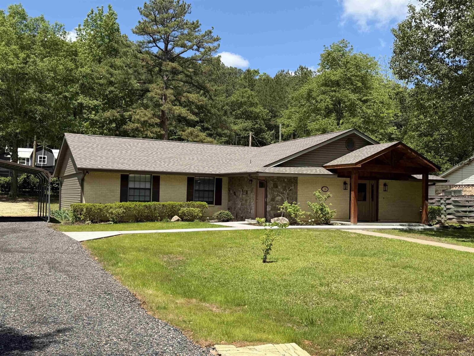 Property Photo:  210 Gary Drive  AR 71953 