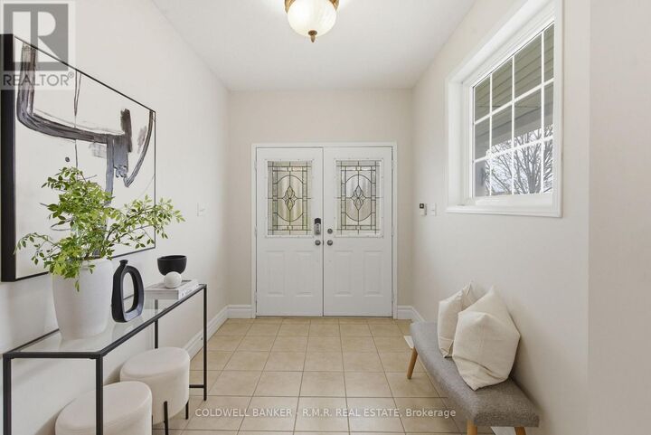 Property Photo:  1420 Coldstream Drive  ON L1K 2Y8 