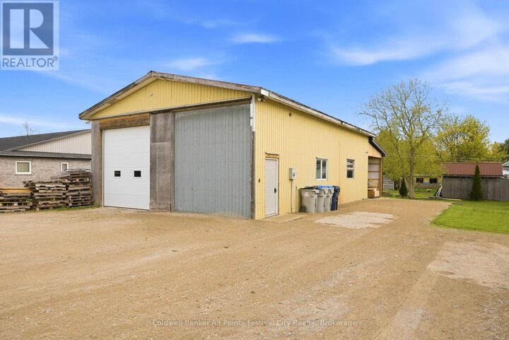Property Photo:  83 Jarvis Street  ON N0K 1W0 
