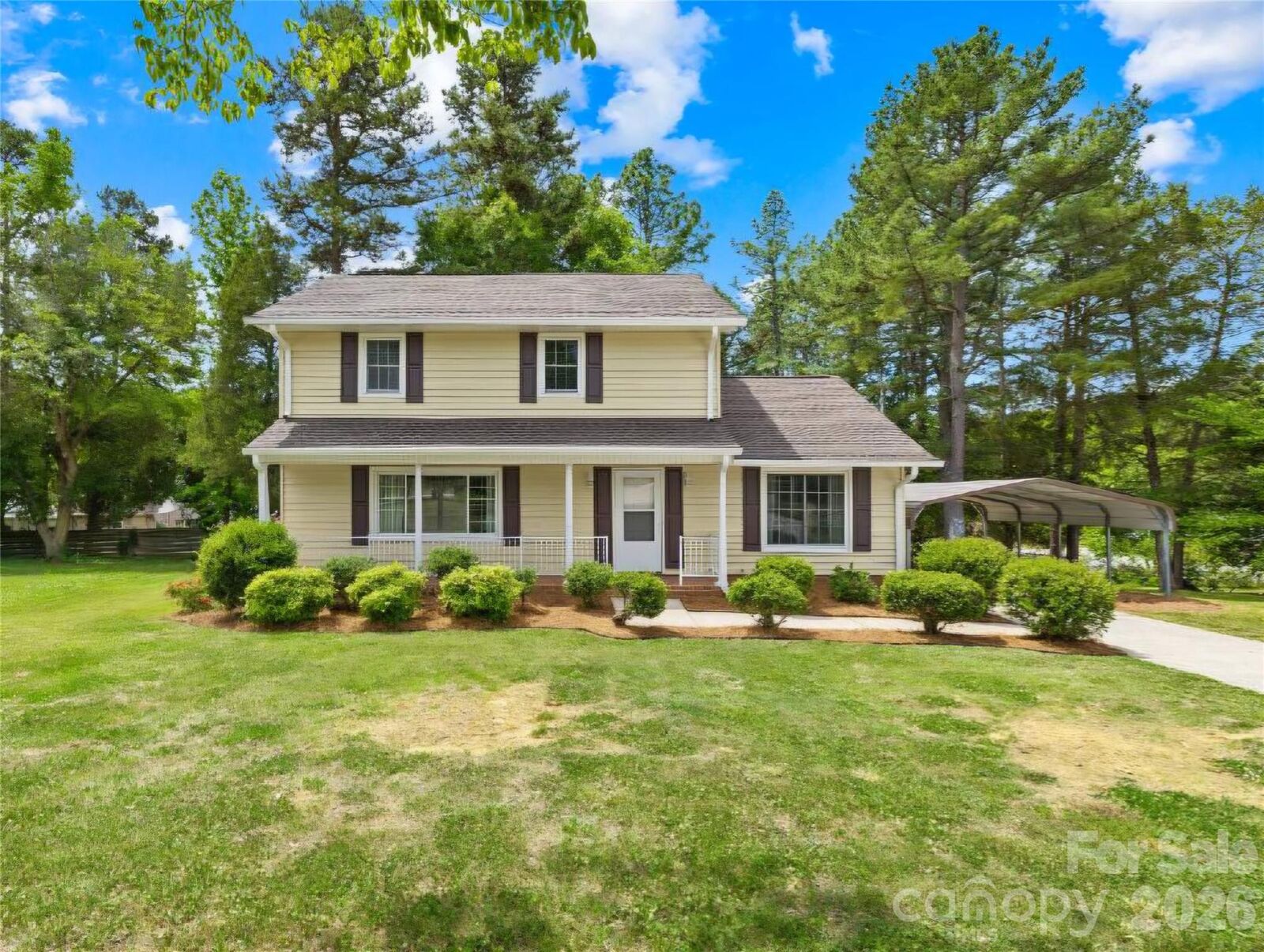 Property Photo:  9 Post Oak Place  NC 28147 