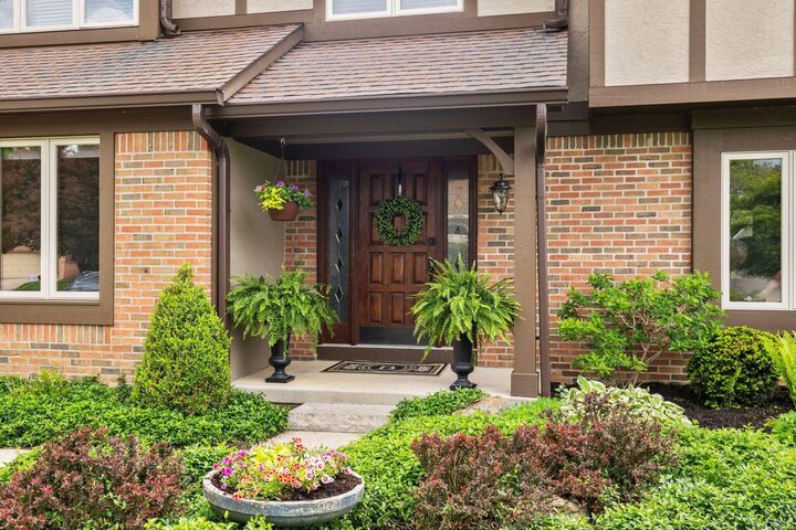 Property Photo:  1067 Weatherwood Court  OH 43082 