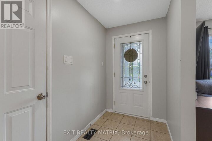 Property Photo:  2 Gloss Street B  ON K0A 1R0 