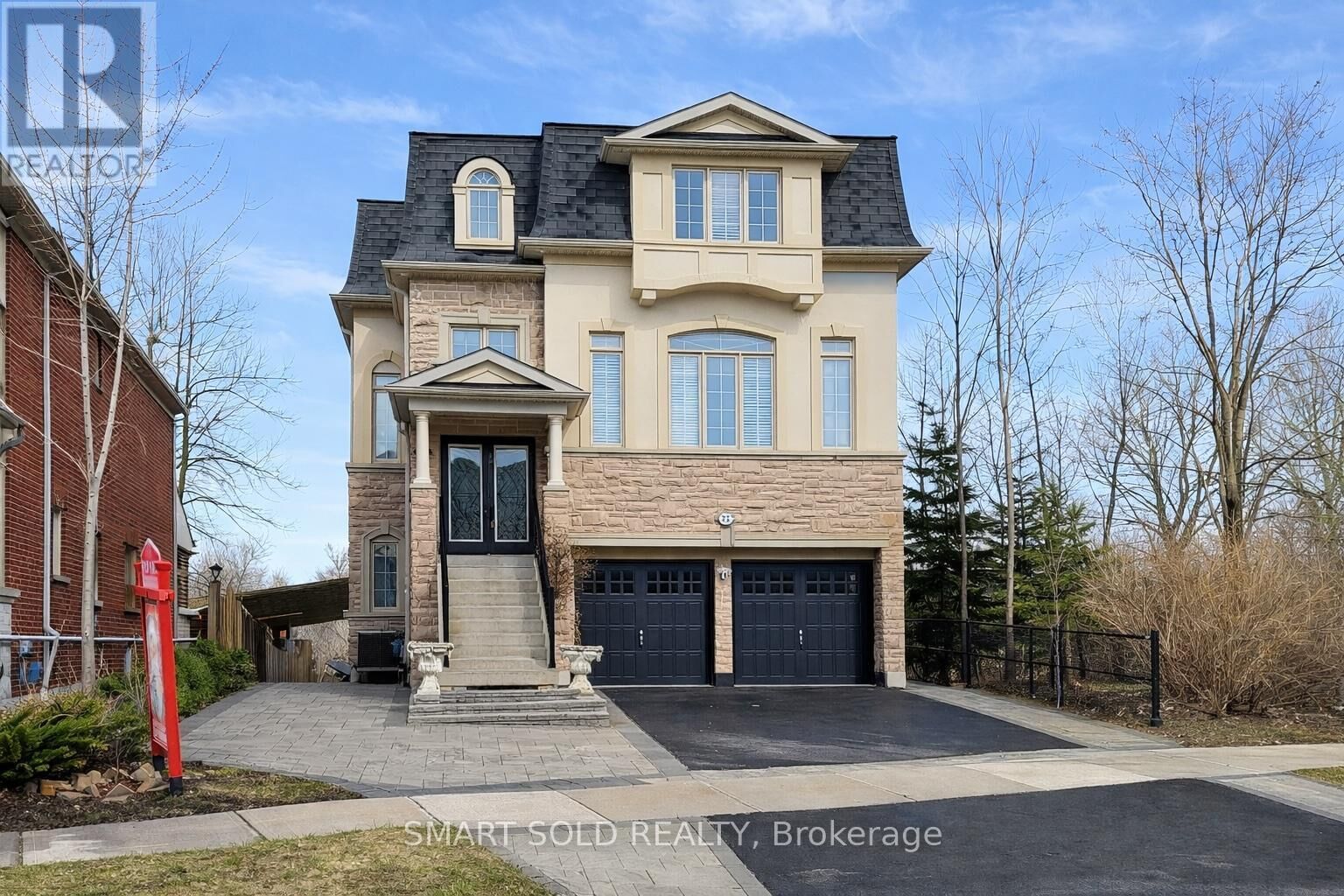Property Photo:  72 Headwater Crescent  ON L4E 0T2 