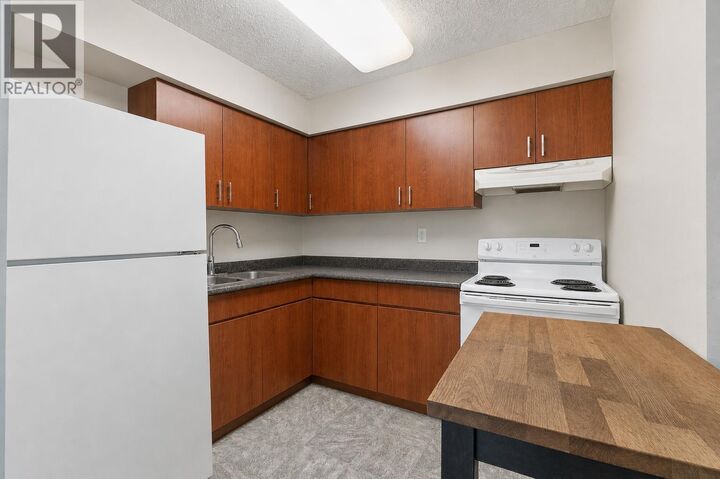 Property Photo:  310 Highland Way 2  BC V3H 3V7 
