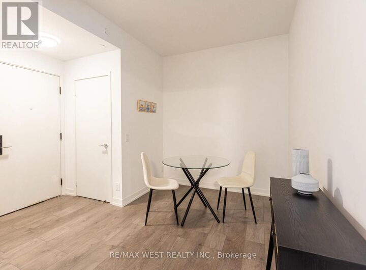 Property Photo:  270 Dufferin Street 313  ON M6K 0H8 
