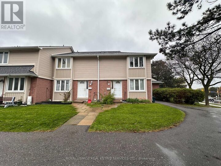 Property Photo:  2079 The Collegeway 1  ON L5L 3M1 