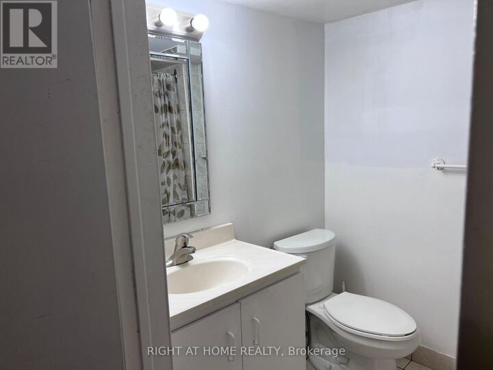 Property Photo:  4092 Midhurst Lane  ON L4Z 1C7 