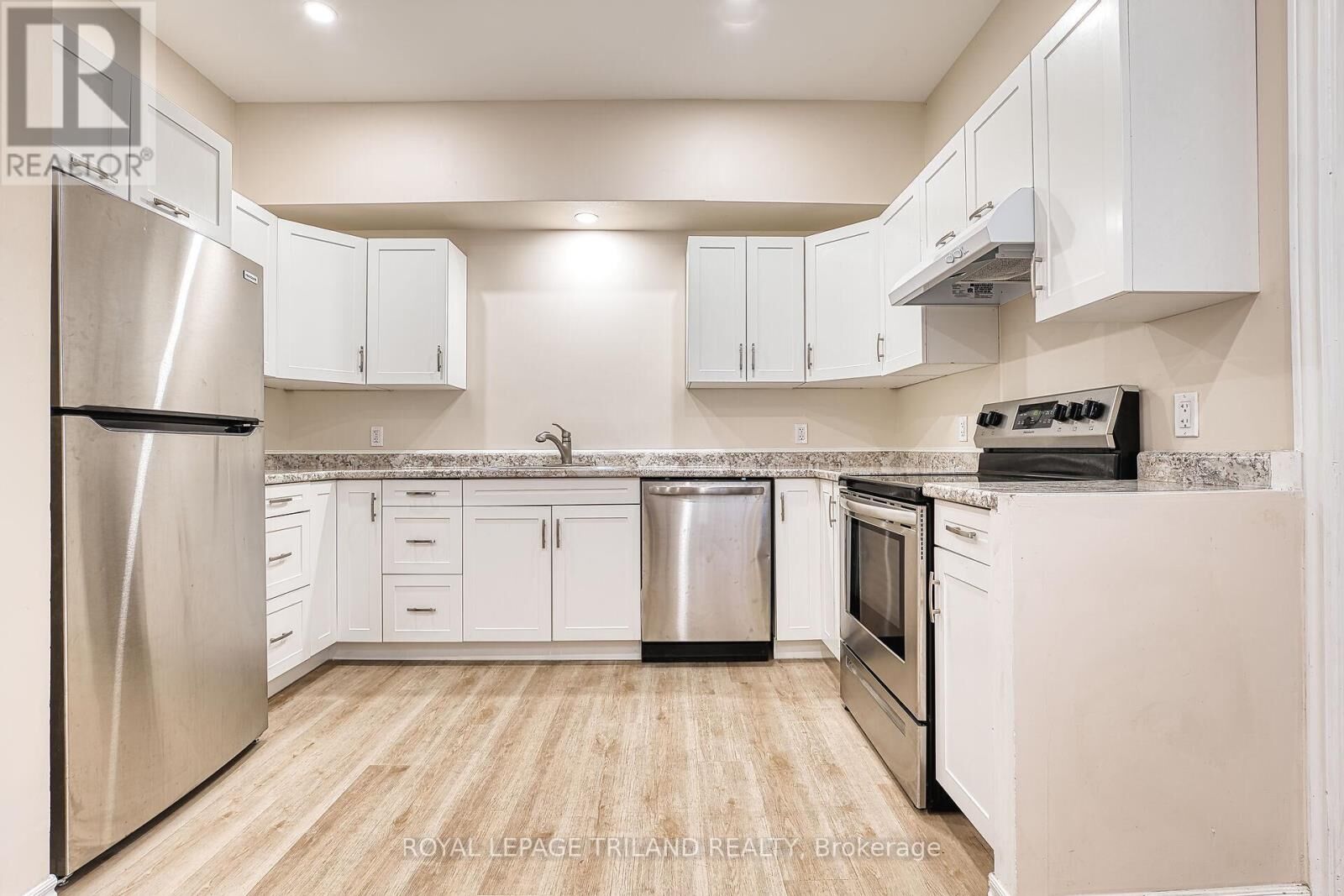 Property Photo:  80 Albert Street 103  ON N0M 1L0 