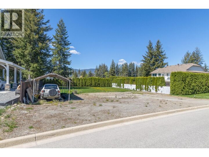 Property Photo:  1081 23 Street Southeast  BC V1E 2J4 