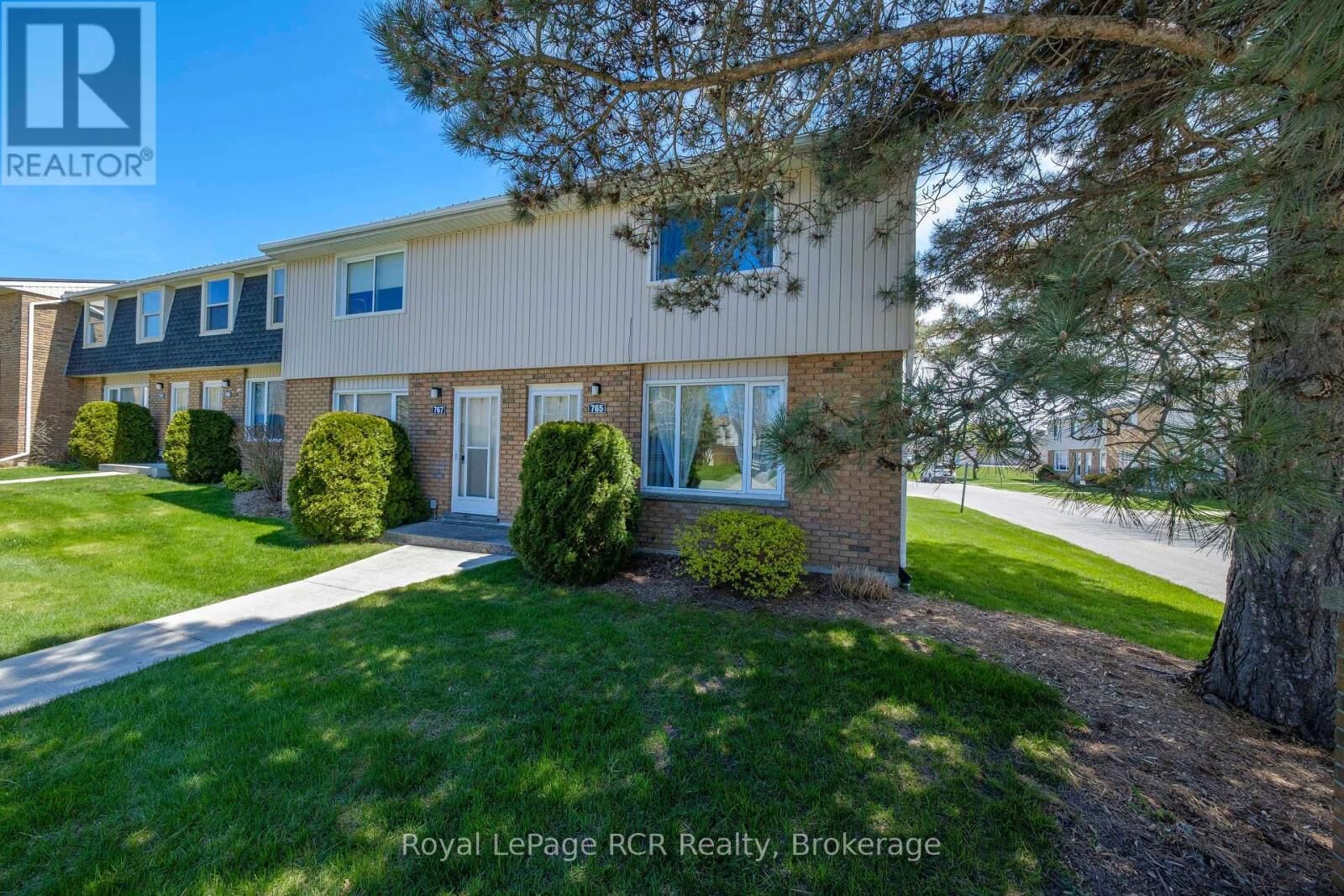 Property Photo:  765 Walsh Street 20  ON N2Z 1R2 