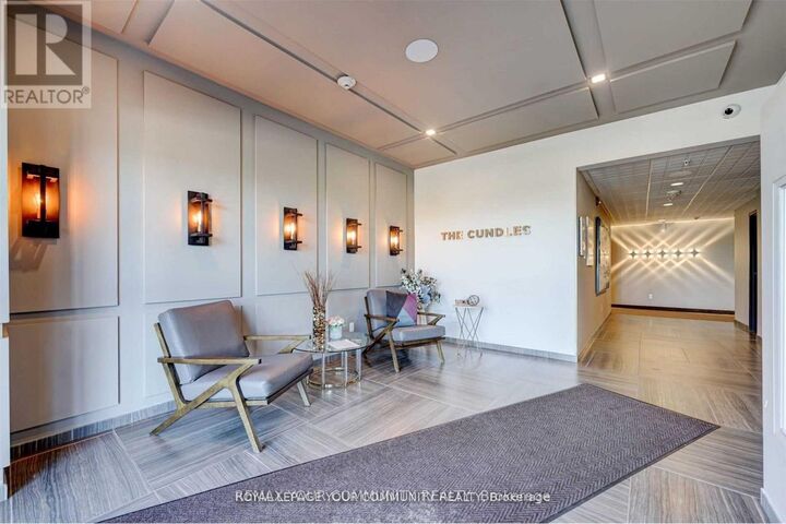 Property Photo:  295 Cundles Road 304  ON L4E 1A2 