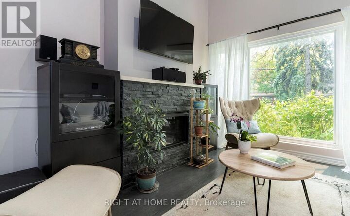 Property Photo:  60 Brookridge Drive  ON M1P 3M5 