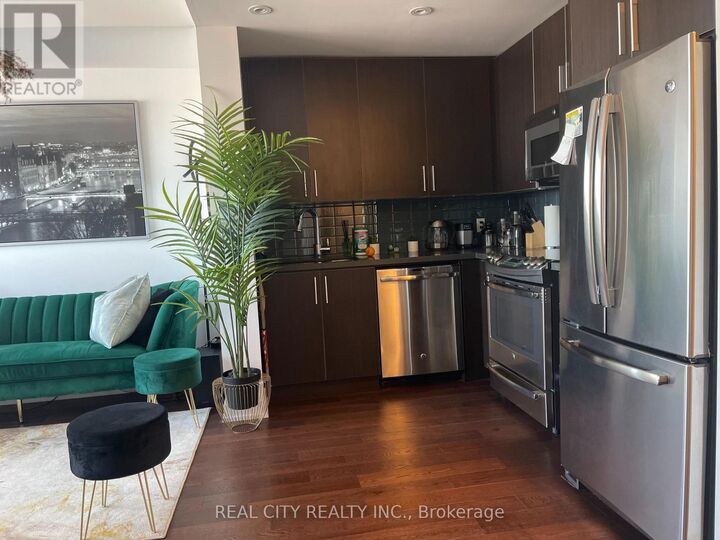 Property Photo:  2212 Lakeshore Boulevard West 4309  ON M8V 0C2 