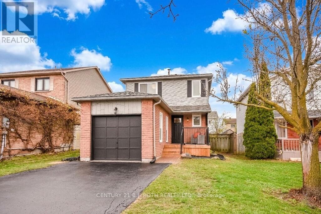 Property Photo:  20 Hadden Crescent  ON L4M 6G6 
