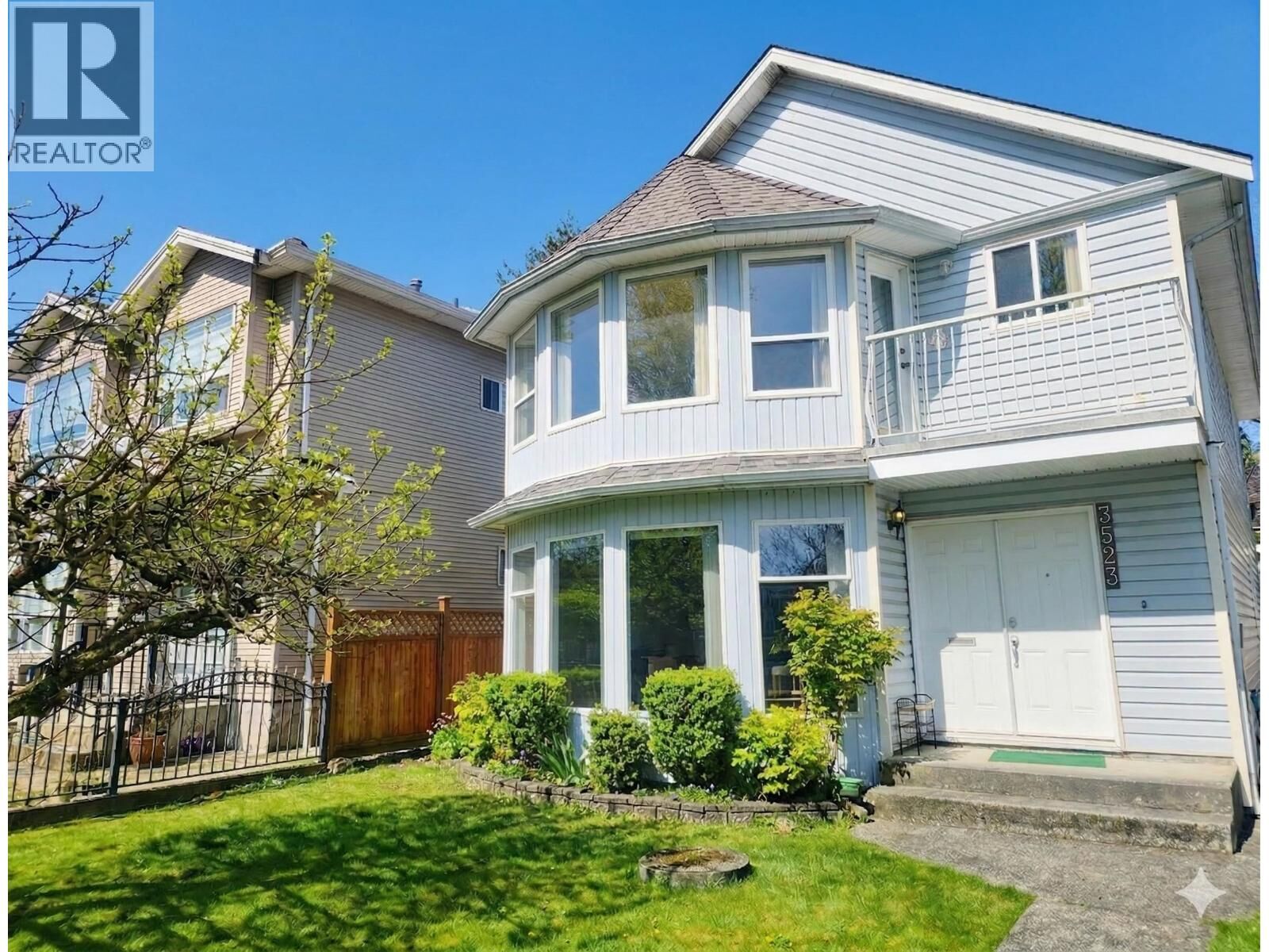 Property Photo:  3523 Napier Street  BC V5K 2X8 