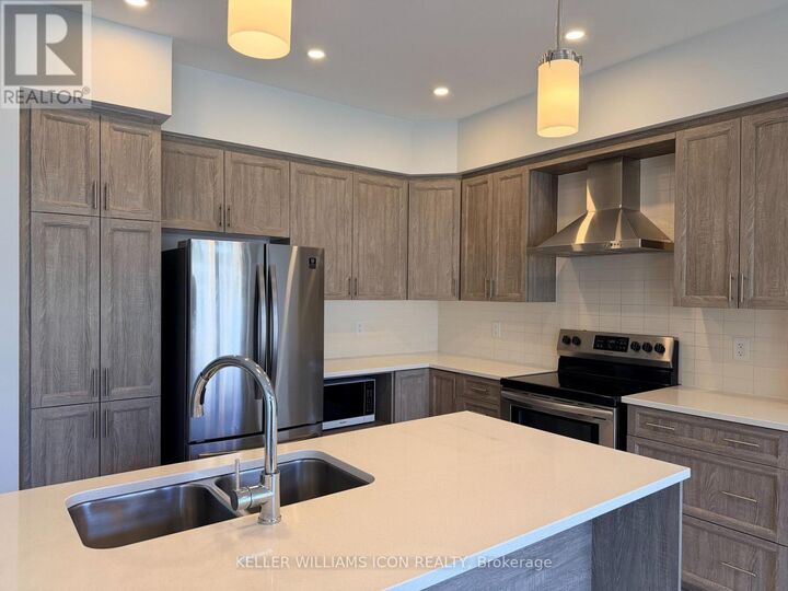 Property Photo:  701 Capricorn Circle  ON K4M 0J5 