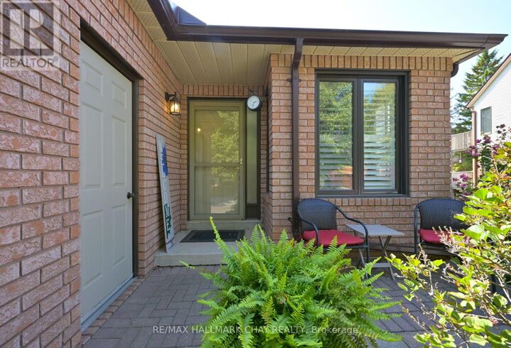 Property Photo:  45 Green Briar Road  ON L9R 1R6 