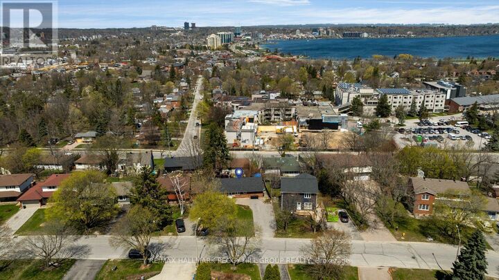 Property Photo:  16 Murray Street  ON L4N 2X2 