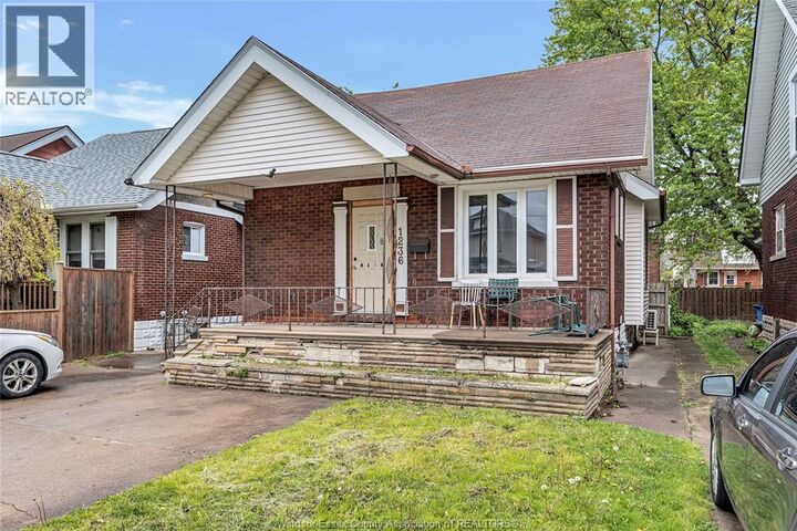 Property Photo:  1236 Marentette Avenue Main  ON N8X 4C6 