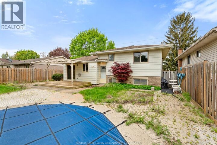 Property Photo:  392 Baldoon Road  ON N7L 4L8 