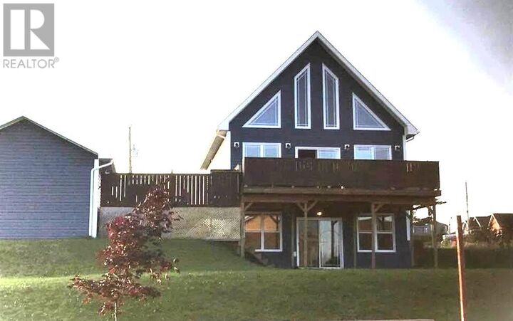 4 Ross Avenue — photo 1