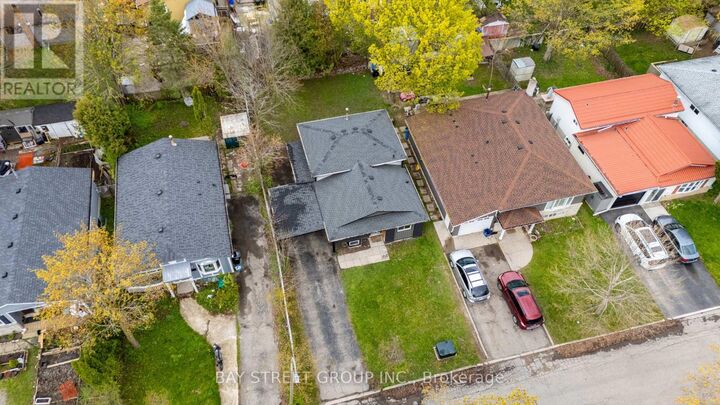 Property Photo:  41 Helene Crescent  ON N2L 5E6 