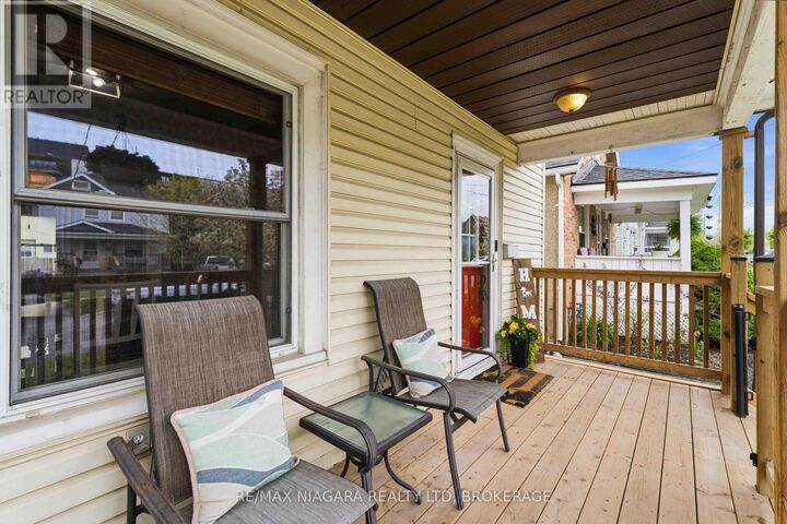 Property Photo:  52 Berryman Avenue  ON L2R 3W9 