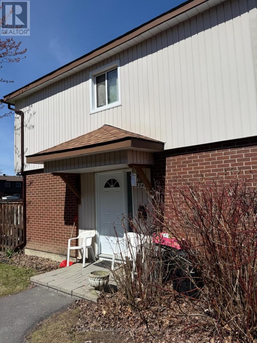 Property Photo:  3249 Bannon Way 45  ON K1T 1T2 