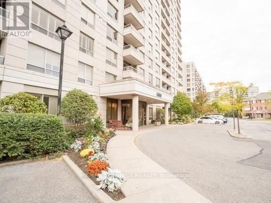 Property Photo:  1000 The Esplanade Avenue North 1611  ON L1V 6V4 