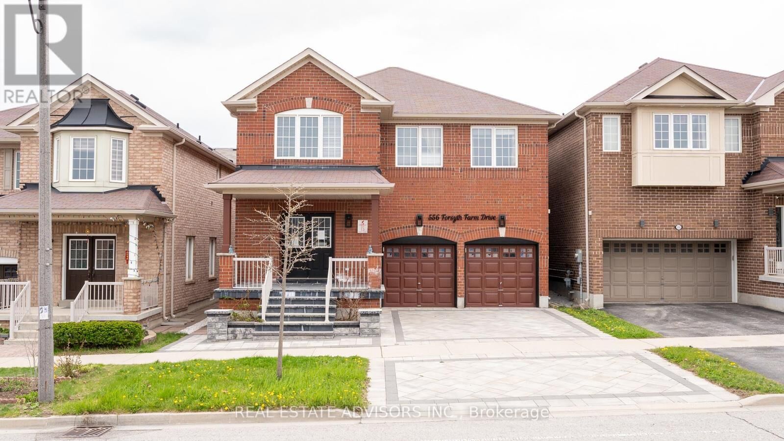 Property Photo:  556 Forsyth Farm Drive  ON L4A 0N3 