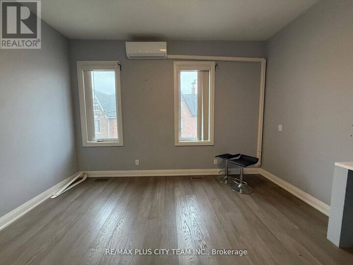 Property Photo:  11 Baden Street  ON M6J 1Z3 
