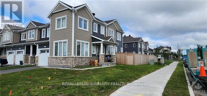 Property Photo:  200 Atima Circle  ON K2J 6T3 