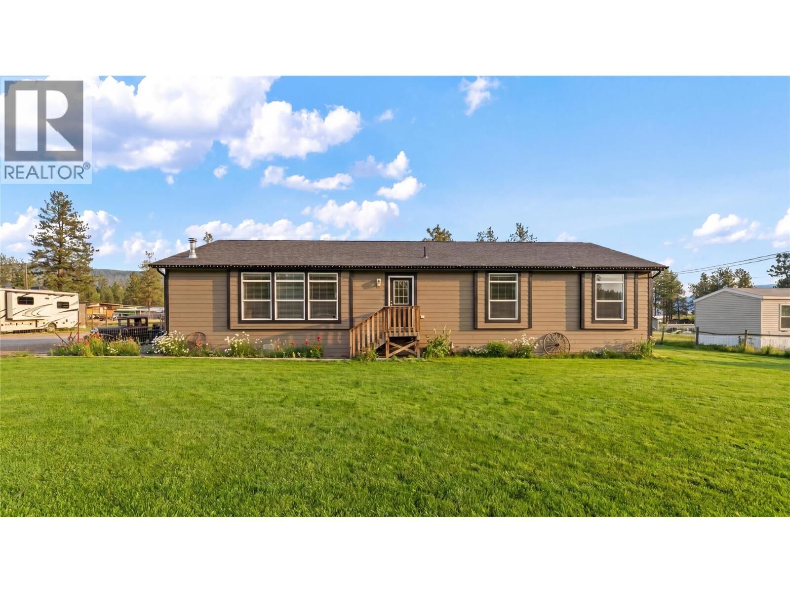 Property Photo: 2544 Corkle Street BC V0K 1Y0