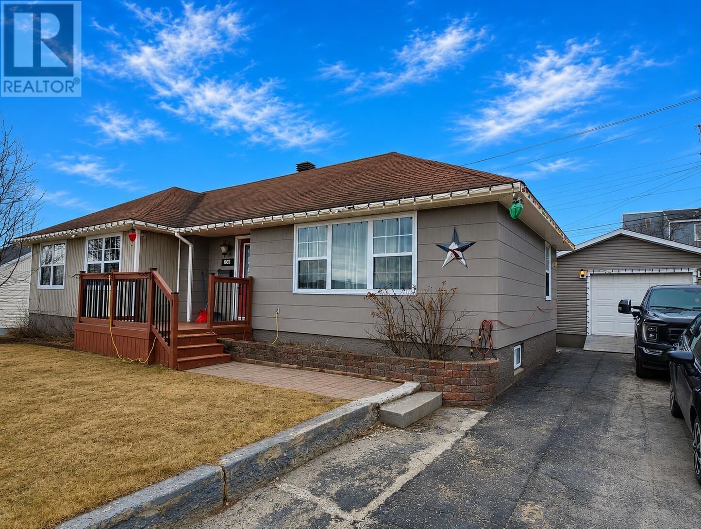 Property Photo: 865 Hudson Drive NL A2V 1M8