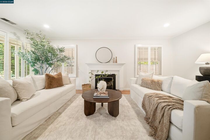 Property Photo:  2830 Kinney Dr  CA 94595 