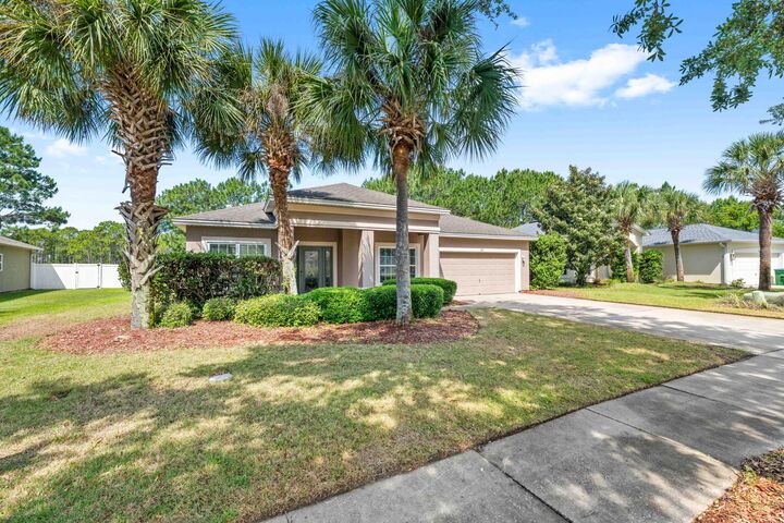 Property Photo:  231 Middleburg Drive  FL 32413 