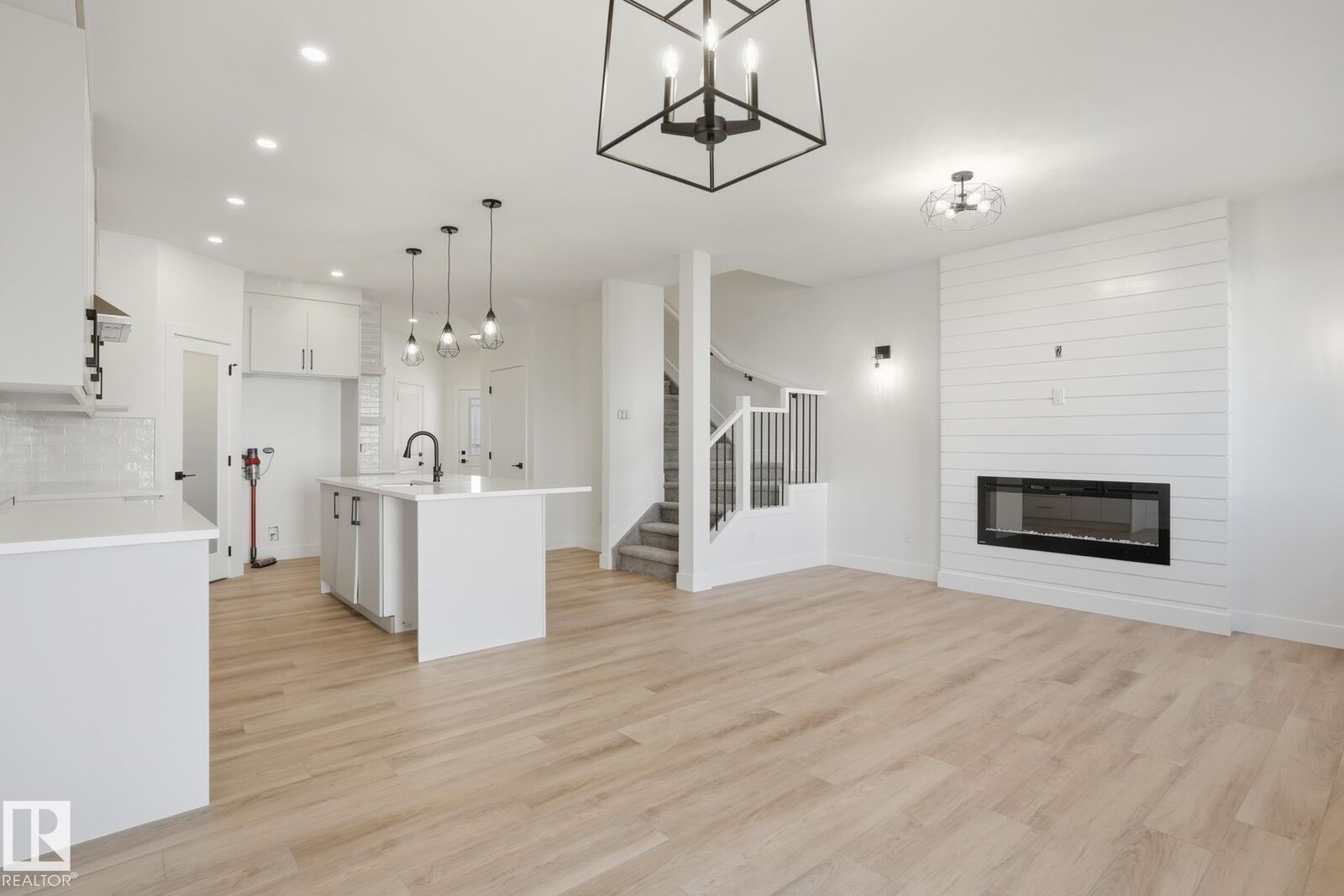 Property Photo:  96 Spring Link  AB T7X 2X7 