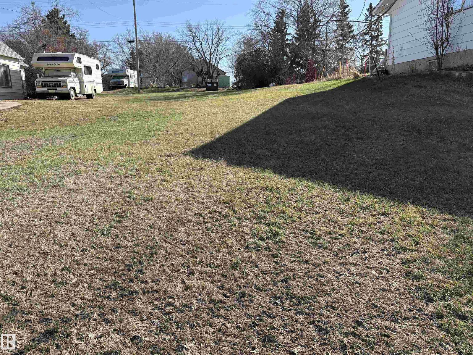 Property Photo:  5025 51 Ave  AB T0B 2C0 