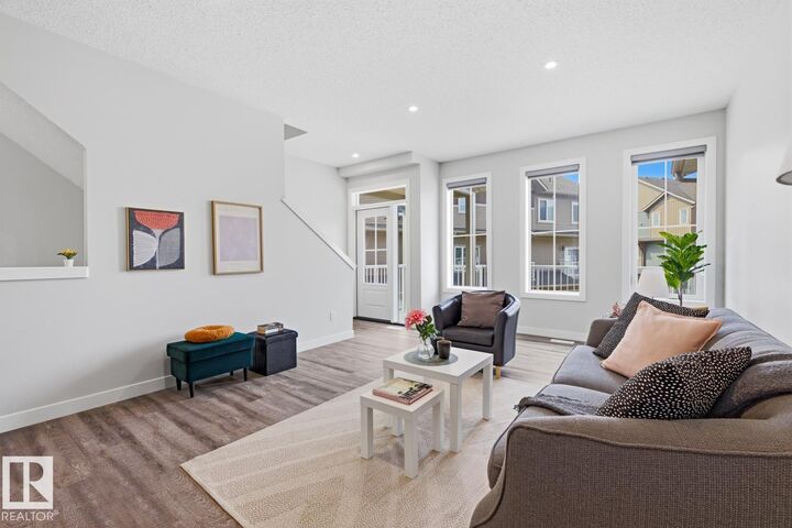 Property Photo: 1051 Graydon Hill Boulevard SW 40 AB T6W 3C8