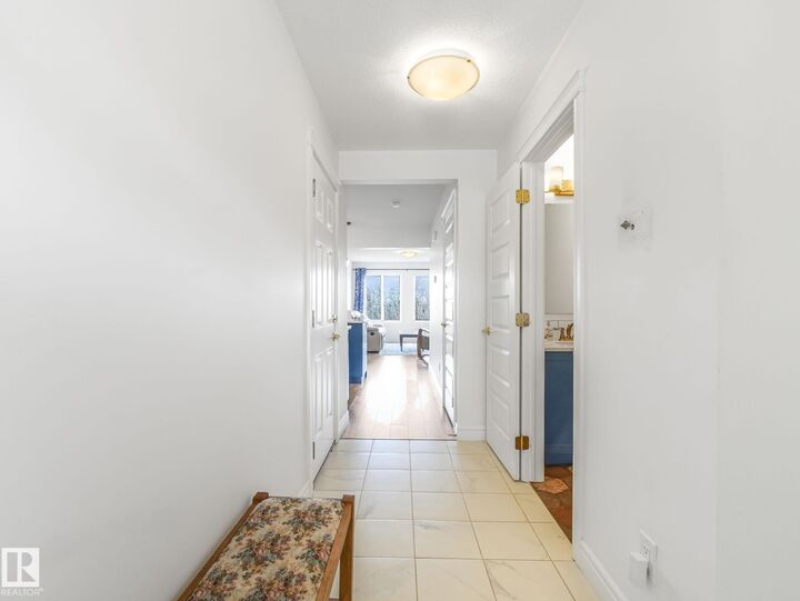 Property Photo:  3843 Robins Crescent NW  AB T5S 0M7 