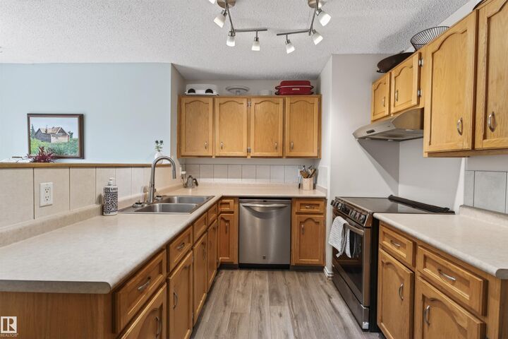 Property Photo:  107 Spruce Street  AB T9M 1E7 