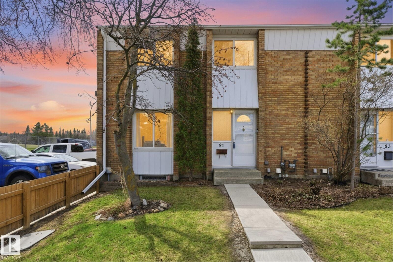 Property Photo:  81 Ridgewood Terrace  AB T8N 0E9 