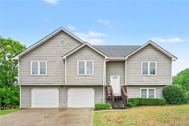 Property Photo:  3344 Windgate Drive  GA 30519 