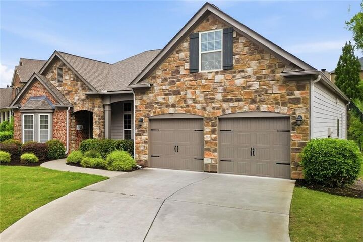 Property Photo:  6680 Bransford Drive  GA 30040 