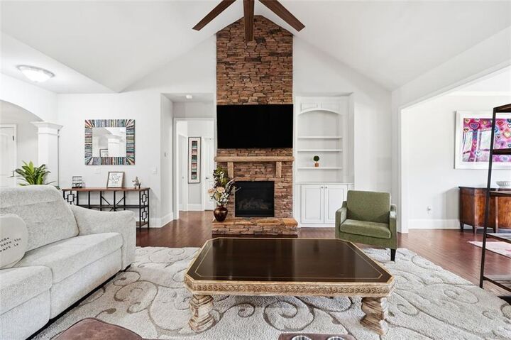 Property Photo: 6680 Bransford Drive GA 30040