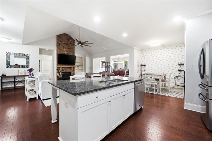 Property Photo:  6680 Bransford Drive  GA 30040 